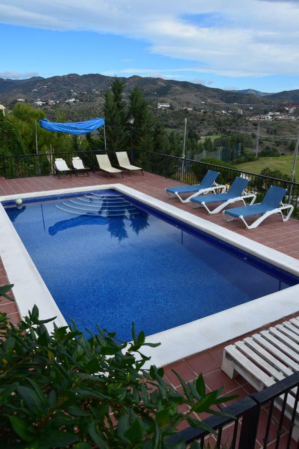 Apartamento-Estudio En Villa Con Piscina مالقة المظهر الخارجي الصورة