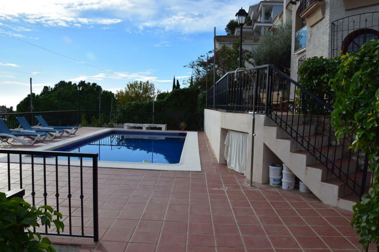 Apartamento-Estudio En Villa Con Piscina مالقة المظهر الخارجي الصورة